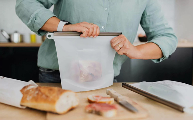 Simplify Zipper Seal Snack Bags are a convenient way to pack snacks