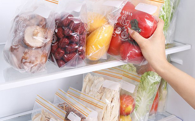 Keep Freshness Locked In with Zipper Seal Pint Size Bags